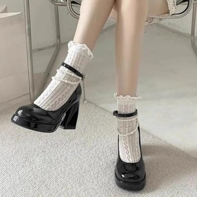 

Модные туфли на высоком каблуке Женские Модные и Высококачественные Новинка Весны 2025 Жемчужный Каблук из Лакированной Кожи Туфли-лодочки Стиль с Круглым Носком 40 чёрный