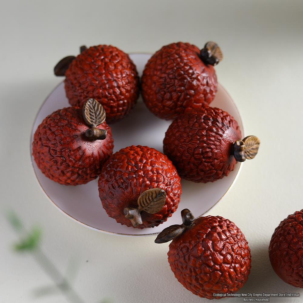 Purple Sandalwood Lychee Wenwan Handheld Ornament: Agarwood Craft for Office Tea Table.