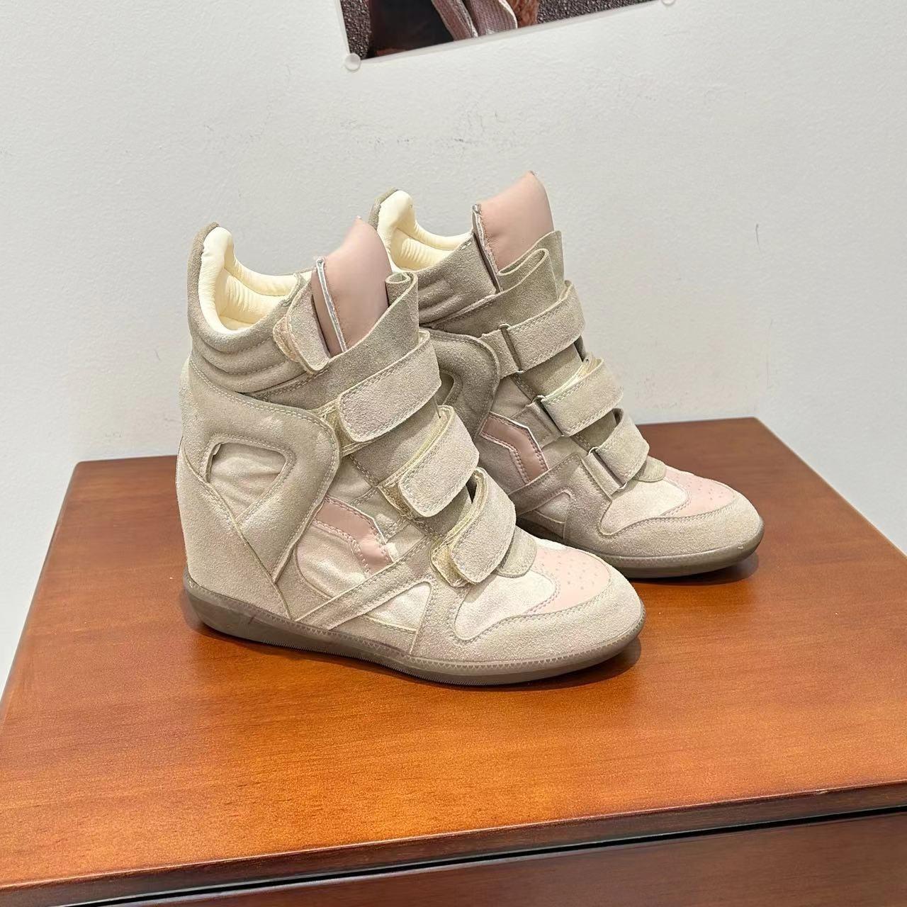 Новые туфли с внутренней платформой для женщин высокие с цветными блоками с круглым носком на плоской подошве повседневная обувь универсальные кроссовки на липучках для женщин 35 9540₽