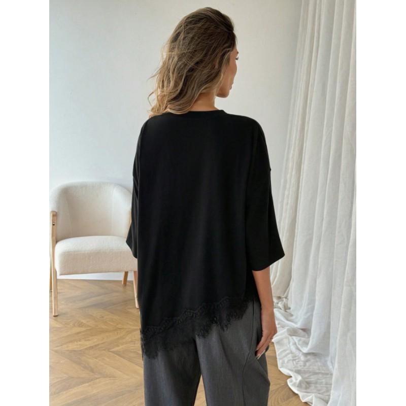 Women's Summer T-Shirt with Asymmetrical Hem and Lace Accents