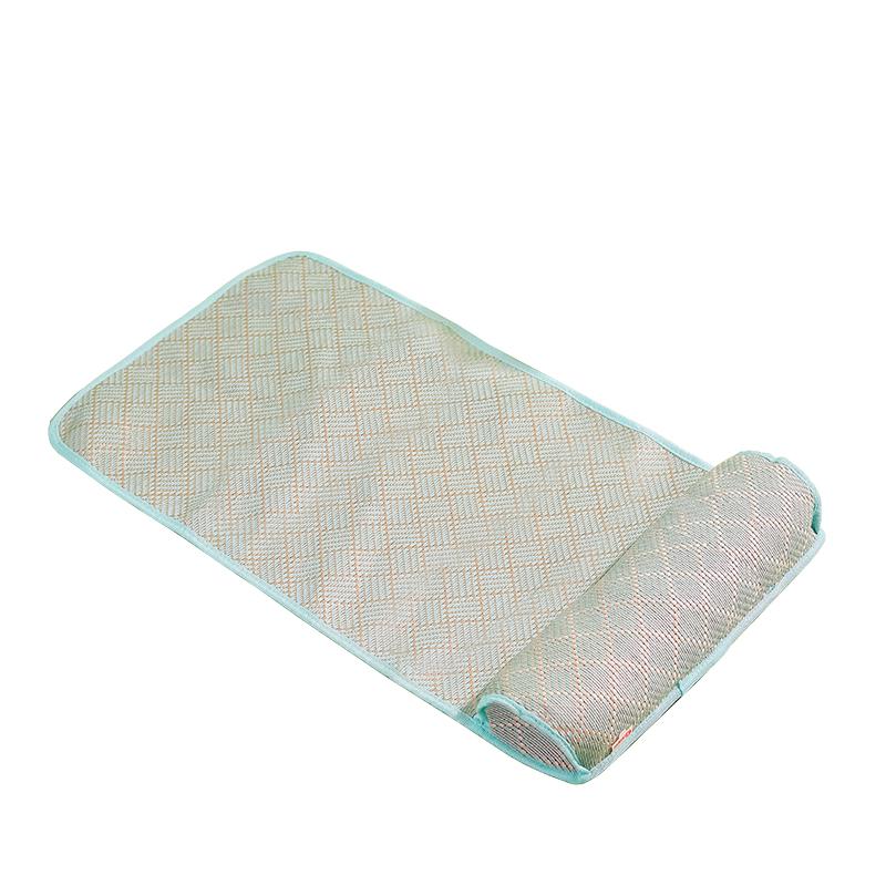 

Зеленый коврик для домашних животных, летний ледяной матрас для кошек, быстро охлаждающая кровать для собак, подходит для маленьких и средних кошек и собак M 45x60cm зелёный