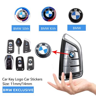5 Stück Auto Schlüsselanhänger Schale Abzeichen Aufkleber 3D Aluminium Auto Schlüssel Fernbedienung Anhänger Aufkleber für BMW 50. Jubiläum E39 E46 E90 E60 F10 F11 F20 F30
