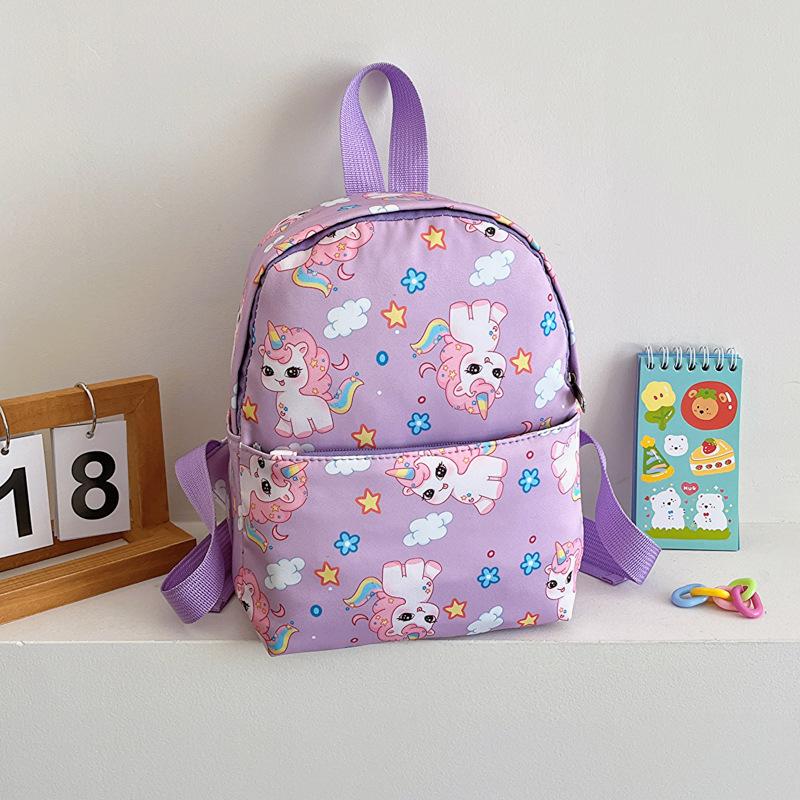 The new schoolbag loves lightweight and versatile small class leisure spine care to reduce the burden on children's bags