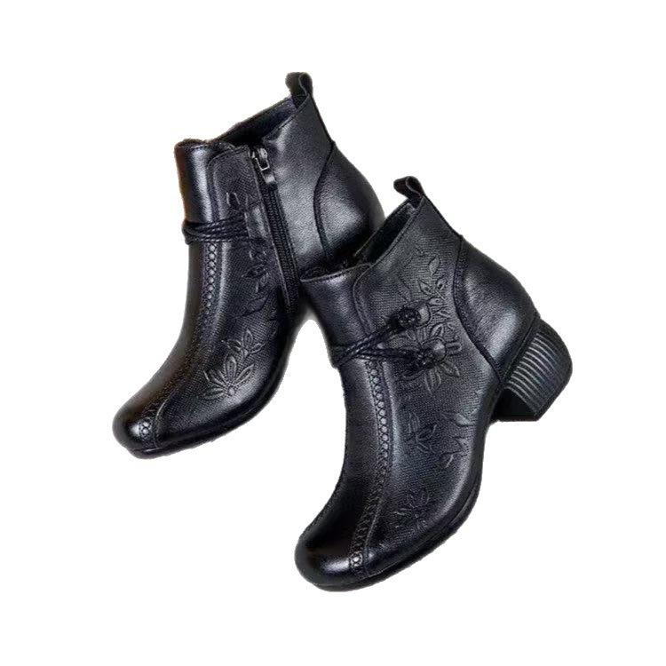 Soft-soled short boots Soft leather autumn and winter new retro engraved short boots Single boots Round head velvet warm leather boots