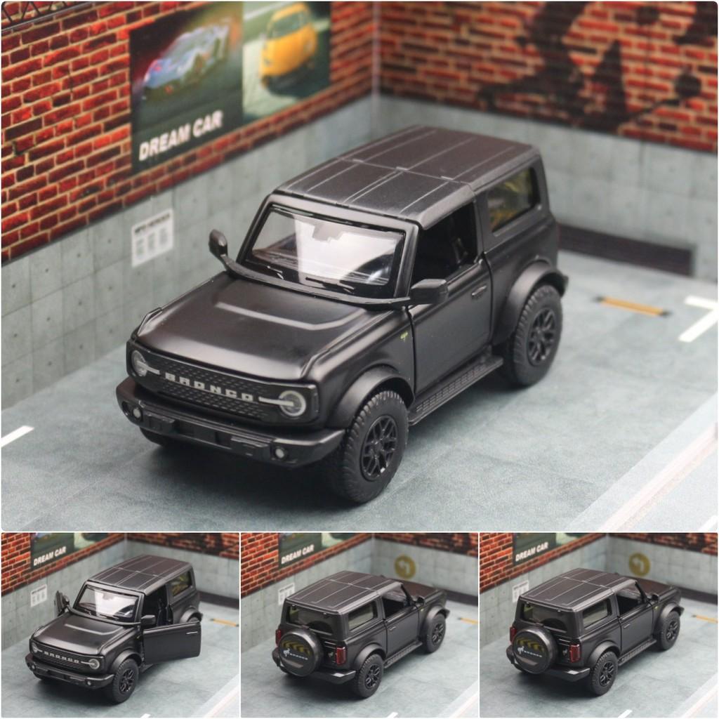 

Bronco Alloy Ford Car Model With Opening Doors Design For Gift Display And матовый черный