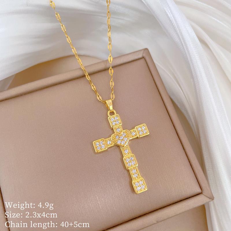 Light Luxury Moon Full Of Diamonds Micro-Inlaid Design Temperament Shining Necklace Female, Simple Pendant