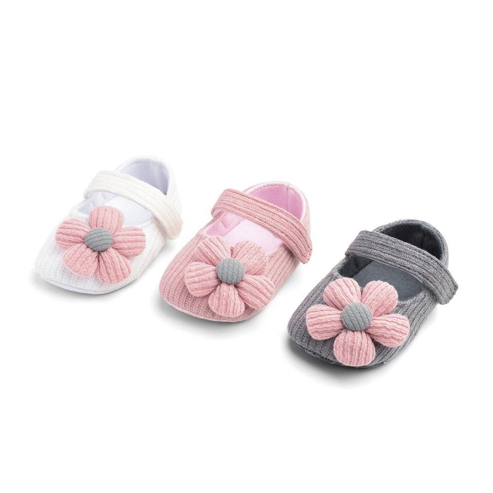 Baby First Walkers Woolen Knitting Cotton Flower Bow Princess Soft Bottom Baby Casual 0-3 M Old Newborn Indoor Shoes