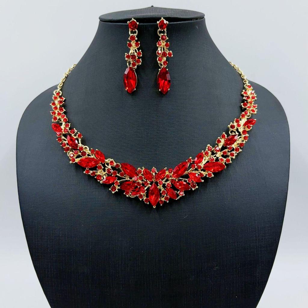 European & American Vintage Evening Necklace & Earrings Set - Floral Design