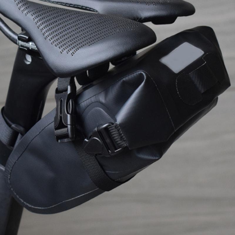 2.5L Bicycles Trunk Bag Saddles Seats Bag Carriers with Reflectors Watertight Bicycles Bag for Bicycles Rear Rack