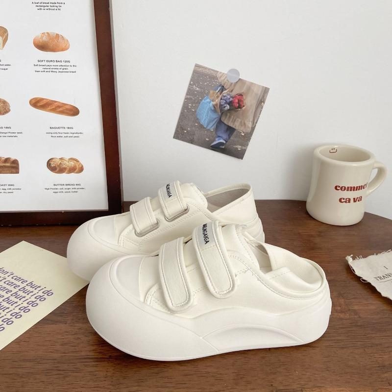 

Milk white two wear little white shoes female ugly cute spring thick-soled half-tow bread shoes big head one pedal board shoes 40