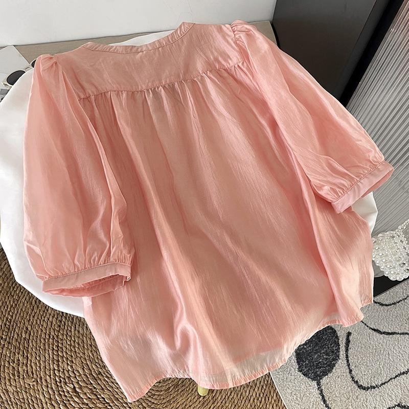 

Оригинальный магазин женской одежды снял с продажи милую тонкую рубашку с короткими рукавами вместо свободного и тонкого однотонного кардигана для женщин. 2XL