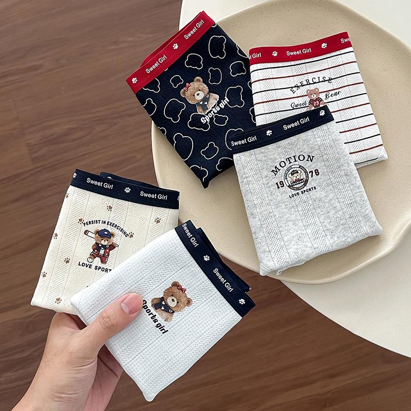 Ladies Summer Jacquard Bear Print Preppy Style 10A Bacteriostatic Crotch Mid Waist Briefs