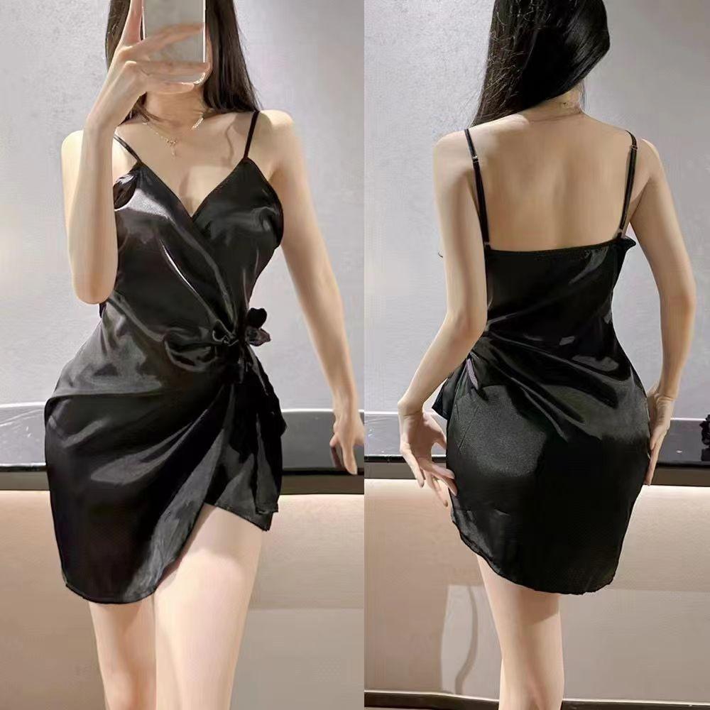 

Smoke sexy underwear women s pure desire sexy V-neck slim fold suspender pure desire retro qqny satin splicing sleep One size fits all
