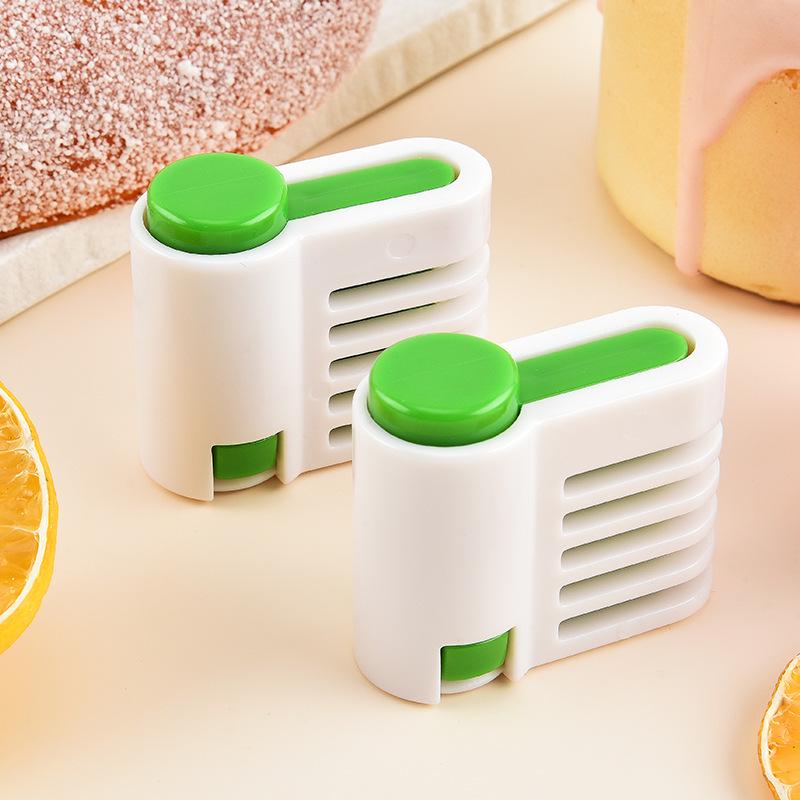 Adjustable Plastic Bread and Cake Slicer Tool