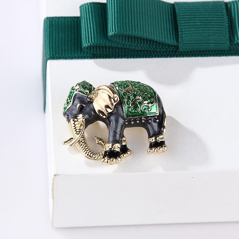 Creative Lovely Enamel Elephant Animal Brooch for Women Man Pins Clothes Backpack Accessories Jewelry Gifts