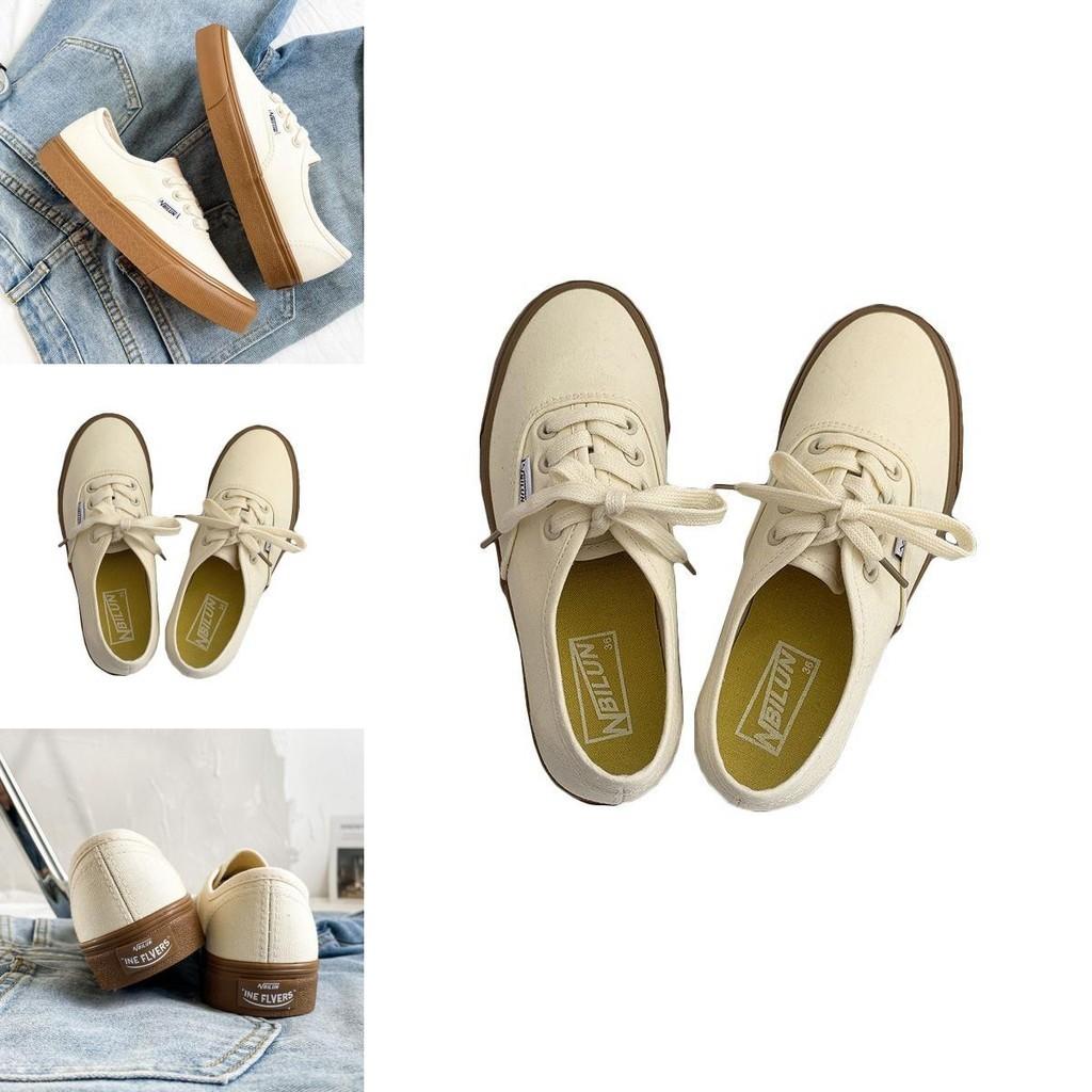 Beige Ladies Casual Canvas Shoes With Low-top Design And Rubber Sole