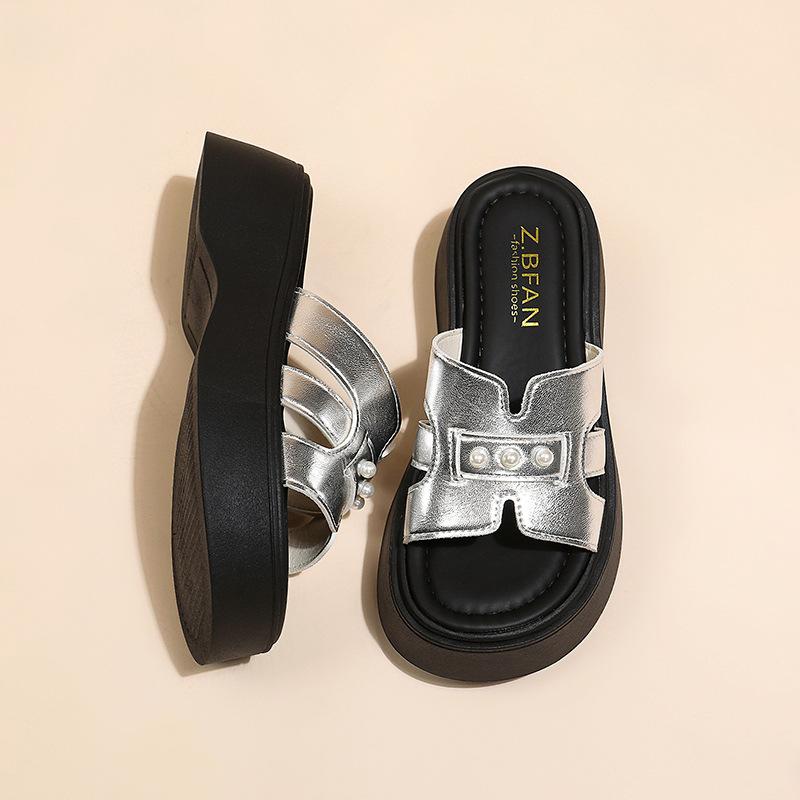 Retro slippers women's summer new thick-bottomed casual one-word drag heightening seaside beach sandals