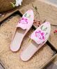 Slippers, pointed fashion casual embroidered slippers, one-pedal casual women's fabric slippers sandals in summer