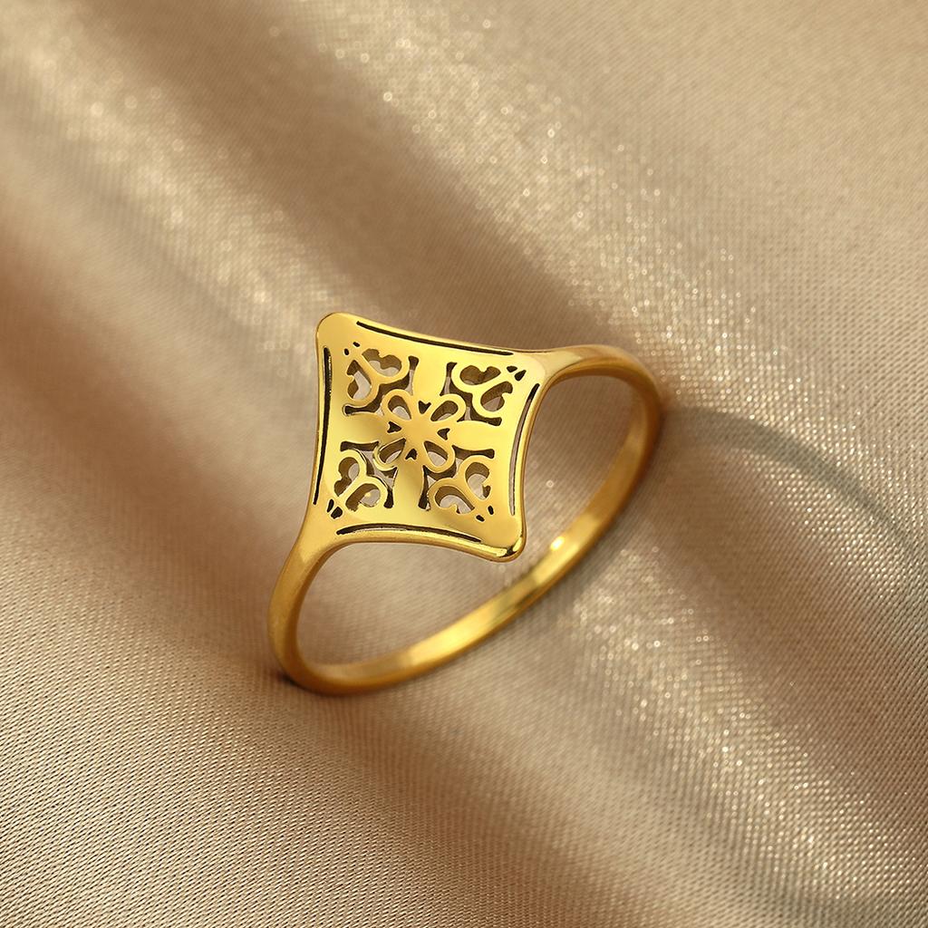 Kinitial Fashion and Minimalist Laser Engraving Women Elegant Stainless Steel Rings Wedding Band Jewelry Commemorative Gift