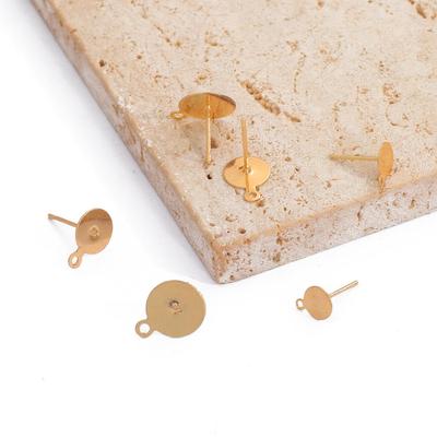 Perni di base per orecchini a bottone in metallo placcato oro 18 carati con spina per orecchino sul retro per la realizzazione di gioielli