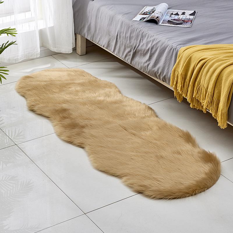 Plush Carpet Mat for Living Room, Bedroom, Sofa, or Bay Window - Imitation Wool, Light Luxury