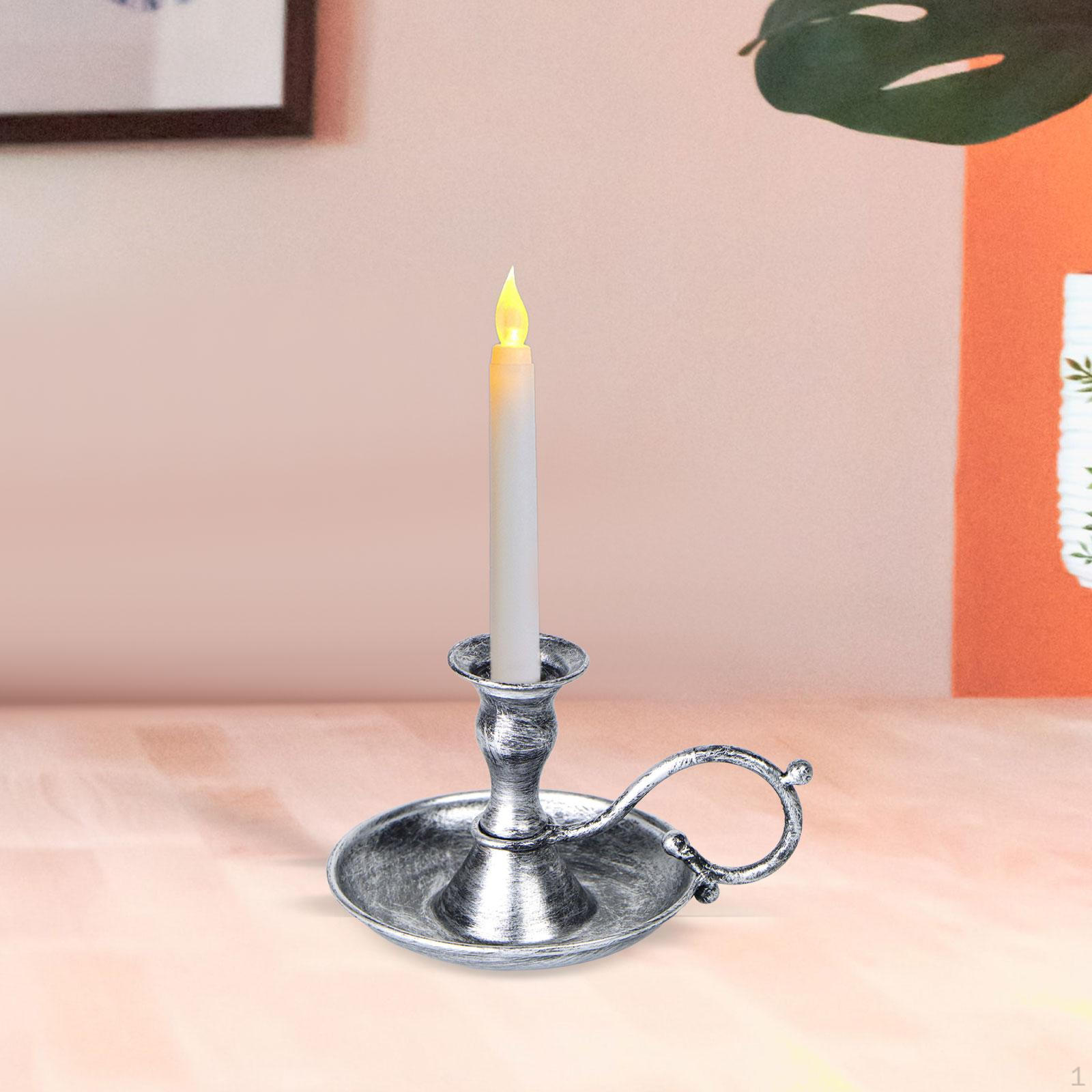 

Классический подсвечник для элегантного украшения стола серебряный