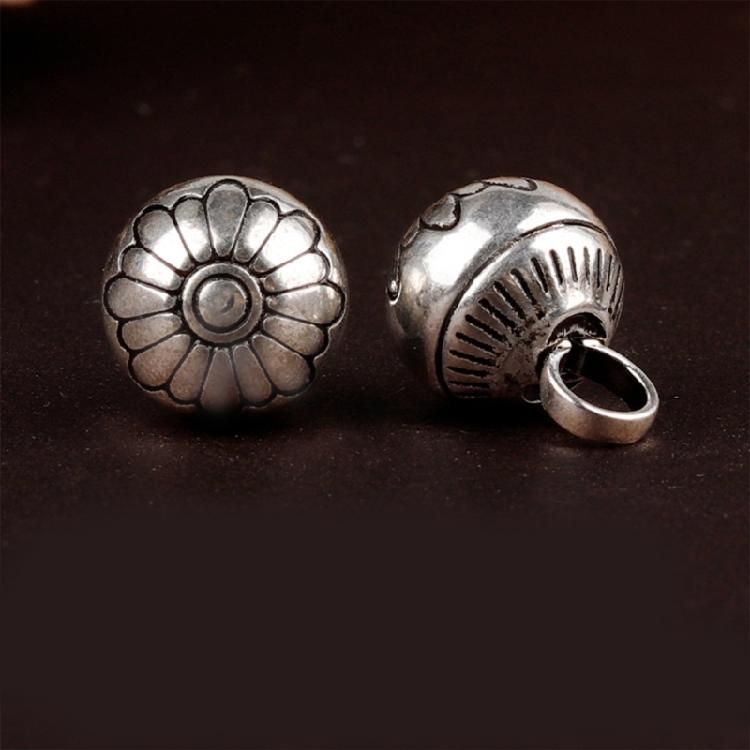 Handcrafting Solid Metal Silvering Bead Button for Chinese Cheongsam Traditional Carved Bead Buckle Clothing Accessories
