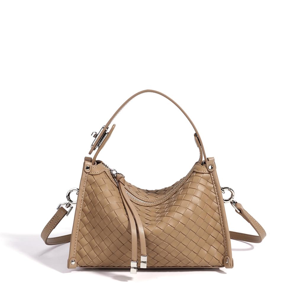Classic spring and summer woven handbag leather shoulder bag commuter simple messenger bag