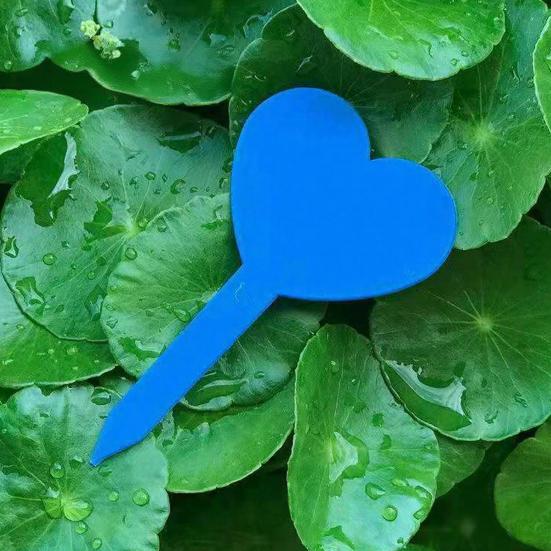 100Pcs Heart Shape Plant Tags Waterproof Gardening Labels Reusable Plastic Plant Markers for Plant Pots Flower Beds Herb Gardens
