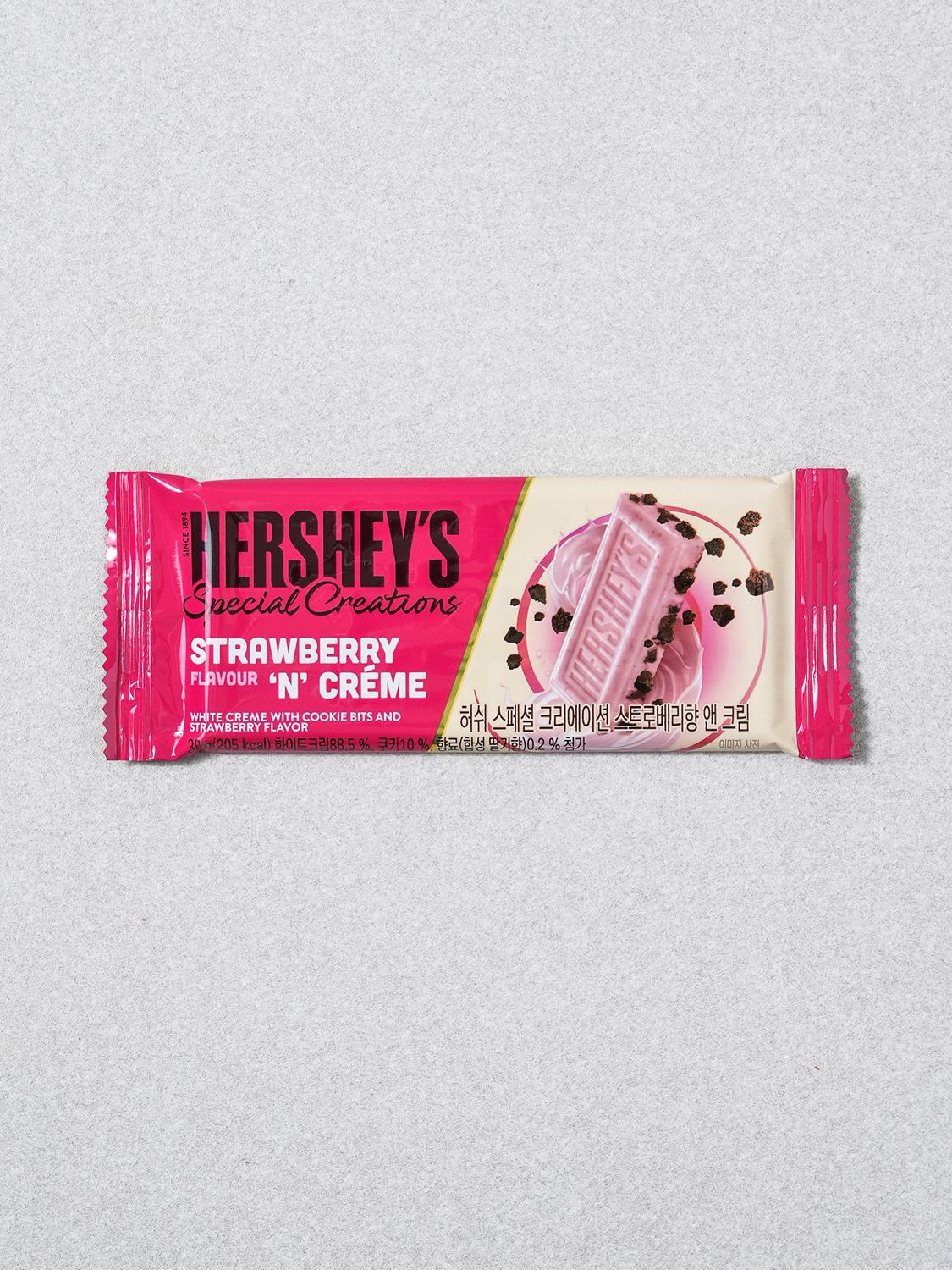 Lotte Hershey s Special Creations Strawberry Chocolate Bar 38g 1ea