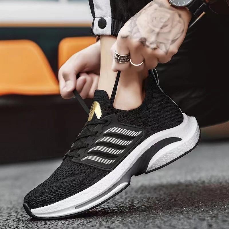 Autumn Men's Casual Sports Shoes Fly-woven Mesh Breathable Trendy Shoes Platform Running Shoes Comfortable Trend