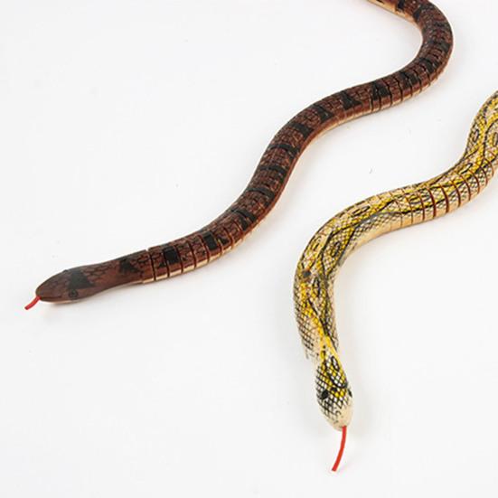 Animal Model Scary Compact Universal Wooden Round Snake Toy for Car Decoration