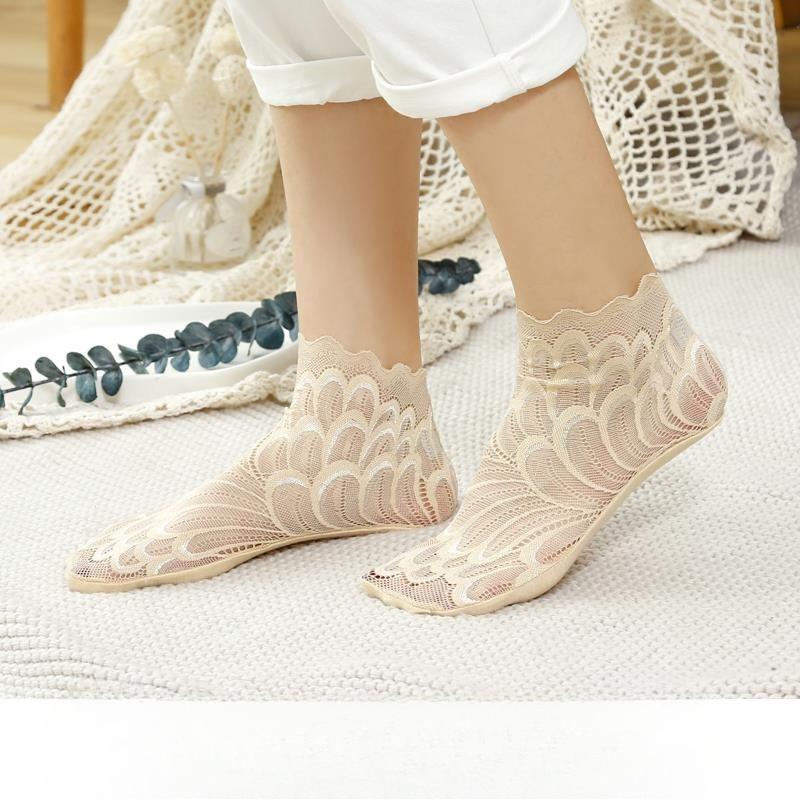 Ruffled Lace Sexy Sheer Short Tube Socks for Women In Spring and Summer, Plain Color, Mesh Cotton Bottom, Mid-length Socks