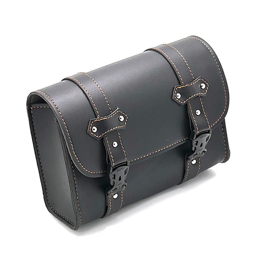 Harley Prince Dyna Fat Boy XL8831200N Motorrad mit modifizierten Satteltaschen, Seitentaschen, Vordertasche und Hecktasche