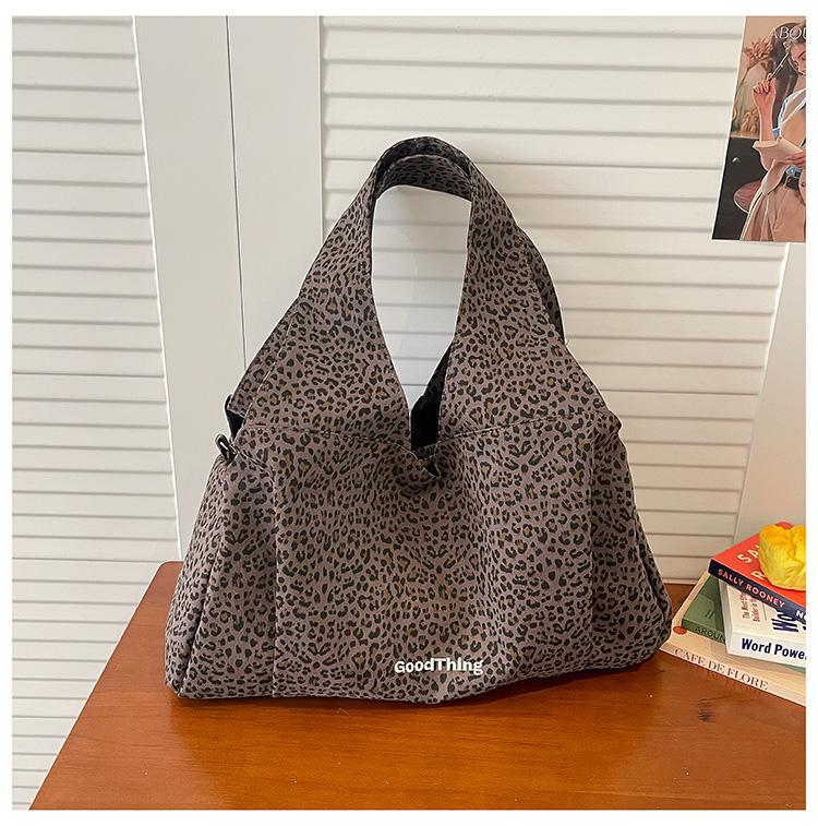

Fashion Basic Style Youth Design Zipper Women s Handbag 2026 High Quality Spring Sweet Popular Leopard Print Shoulder Bags серый