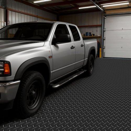 VEVOR Garage Floor Roll, 2.28 x 5.2 m Garage Flooring Mat, 2.2 mm Thickened PVC Diamond Plate Floor Protector Mat with Double-sided Tape, Non-Slip