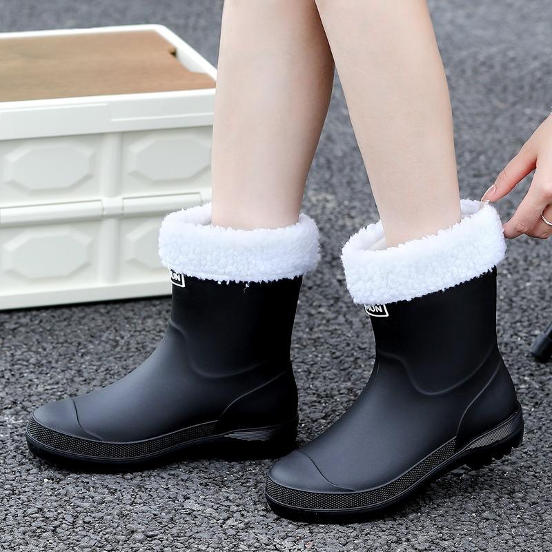 Fashion rain shoes women's winter cotton non-slip medium tube water shoes water boots short rain boots car wash kitchen rubber shoes