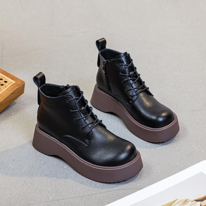 Small Retro Martin Boots Women's Shoes 2025 New Fashion Simple Casual Color Matching Versatile Thick Sole Height Increase