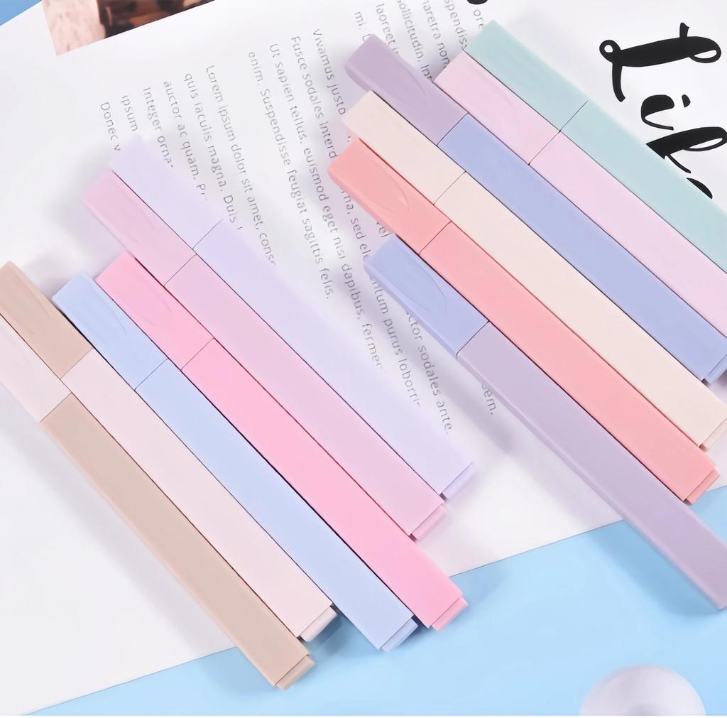 6 Light - Colored Highlighters for Students' Note - Taking