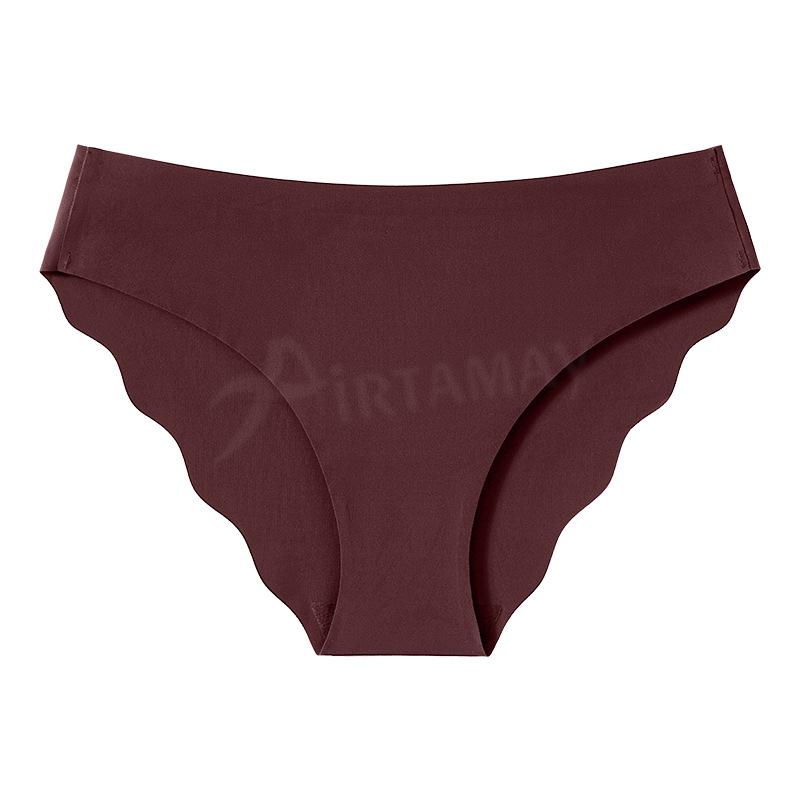 Sports yoga sexy breathable women's invisible ice silk seamless sports European and American large size wavy briefs