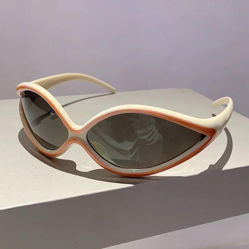 

Y2K Vintage Luxury Designer Oversized Cat Eye Sun Glasses Women For Men Sun Glasses Punk Popular Outdoor Eyeglasses UV400