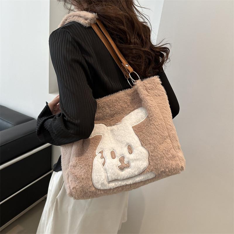 Trendy Large Capacity Tote Bag For College Students Stylish Plush Design For Daily Use