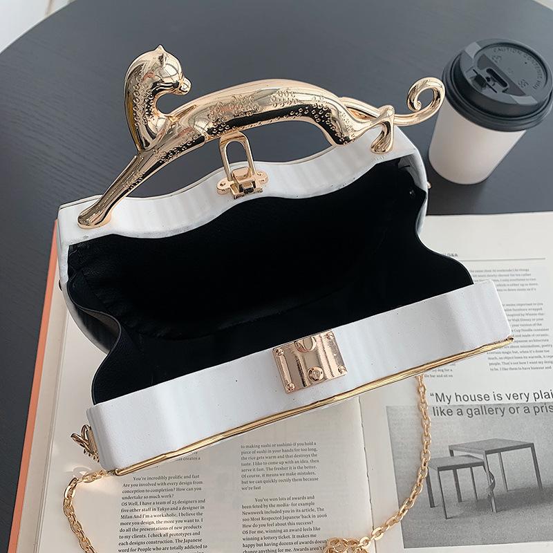 Design de nicho bolsa pequena feminina 2025 nova moda outono e inverno bolsa caixa portátil versátil corrente ombro único mensageiro