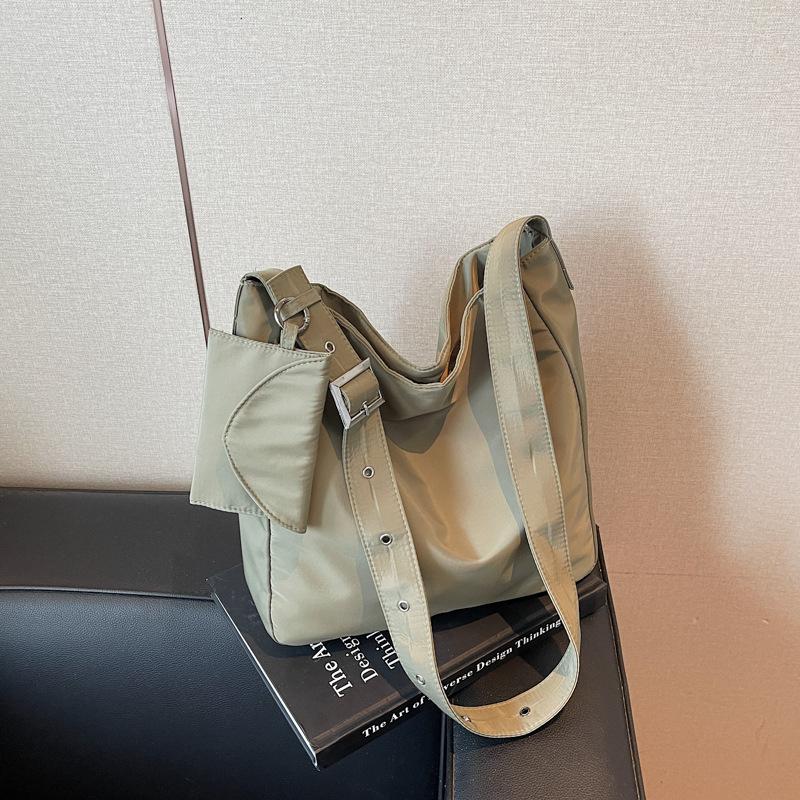 

Ленивая сумка-мешок женская новая популярная модная универсальная повседневная наплечная сумка для поездок на работу сумка-мессенджер тоут зелёный