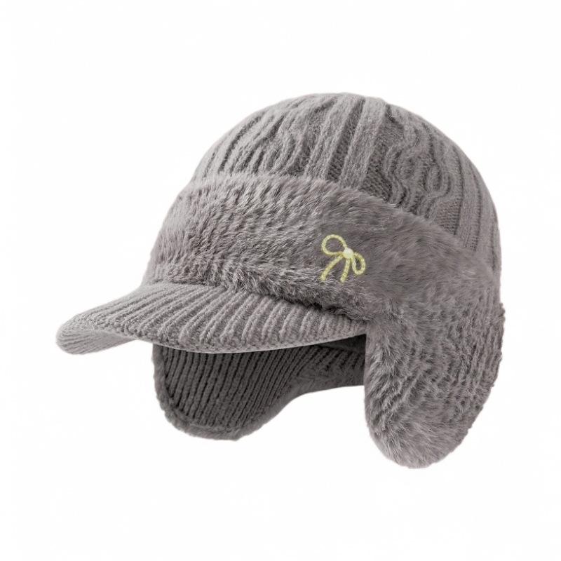 

Женский зимний комплект из норкового бархата - Теплая вязаная кепка-утка с защитой ушей для женщин среднего и пожилого возраста.