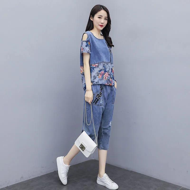 Women's Summer Plus Size Slimming Denim Suit Design, Round Neck Short Sleeved Top+cropped Pants Two-piece Set