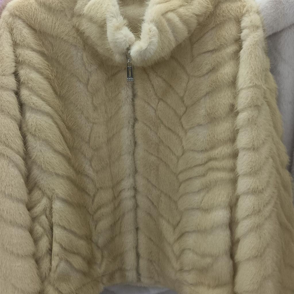 Short fur jacket women's clothing autumn and winter new small man with cotton thickened furry imitation mink hair top