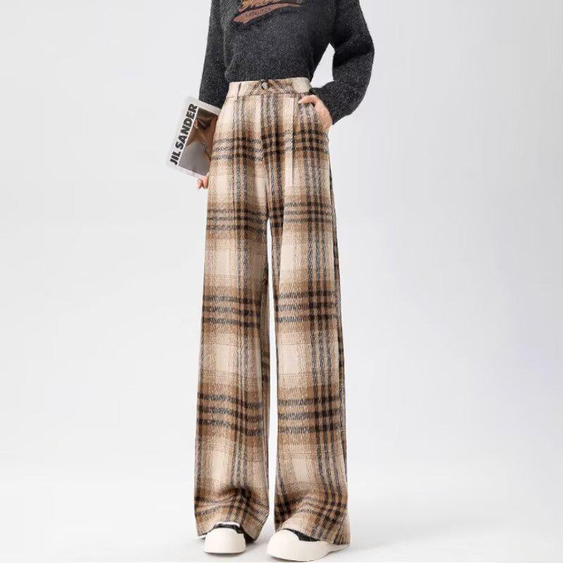 Women's Retro Black & White Plaid Wool Blend Wide-Leg Pants: Fleece-Lined, Thickened, Loose Fit for Autumn/Winter Casual Style.