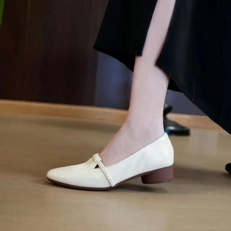 Autumn casual Doudou shoes new shoes flat single shoes soft leather shallow mouth soft sole soft surface leather shoes