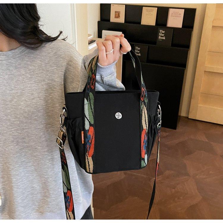 

Summer Women’s Handbag 2026 New Handbag For Women Fashi Crossbody bag for women Trend Shoulder bag for women